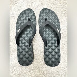 Women’s Reef Dream Memory Foam Black Flip Flops Size 9